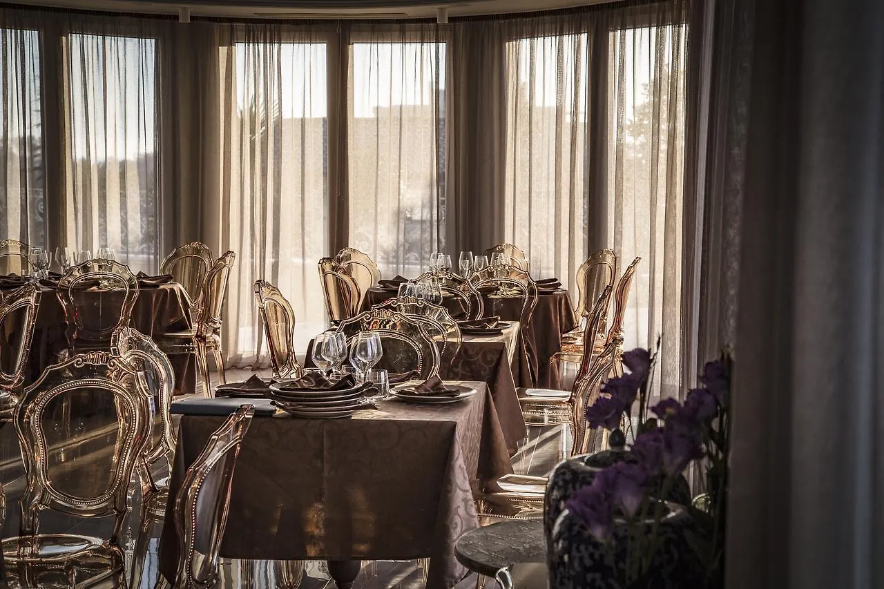 Hotel Villa Pascucci Дуррес