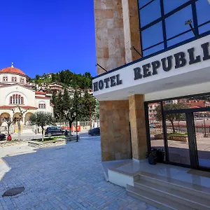מלון Republika