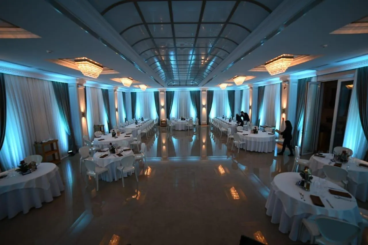 Hotel Villa Pascucci Durrës 5*,  알바니아